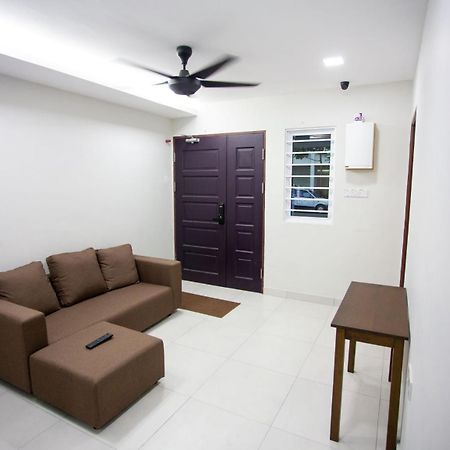 Hom2Rex Kuching Homestay Taman Timberland Exterior photo