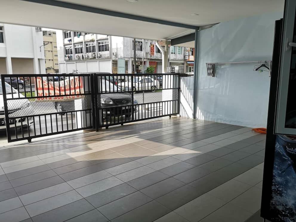 Hom2Rex Kuching Homestay Taman Timberland Exterior photo